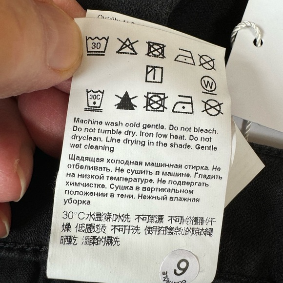 ESCADA SPORT black cropped jeggings, NWT - Picture 13 of 15